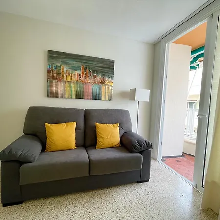 Edificio Playa Лос Кристианос