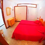 Edificio Playa 洛斯克里斯蒂亚诺斯