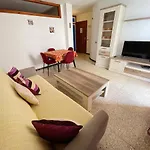 Edificio Playa 公寓 洛斯克里斯蒂亚诺斯