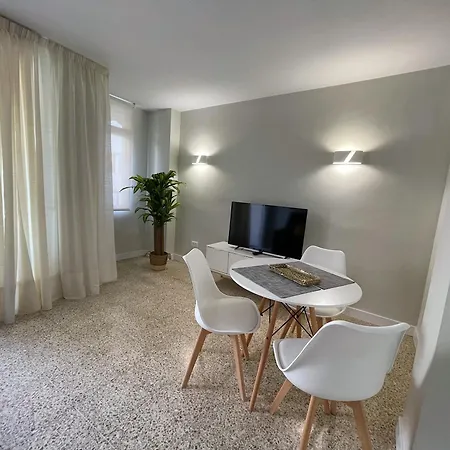 Edificio Playa Los Cristianos (Tenerife)